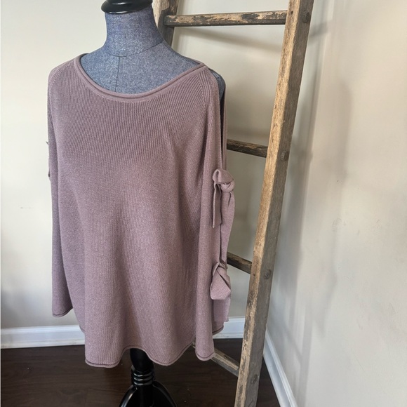 Listicle Cold Shoulder Cold Arm Pullover Sweater - Picture 3 of 11